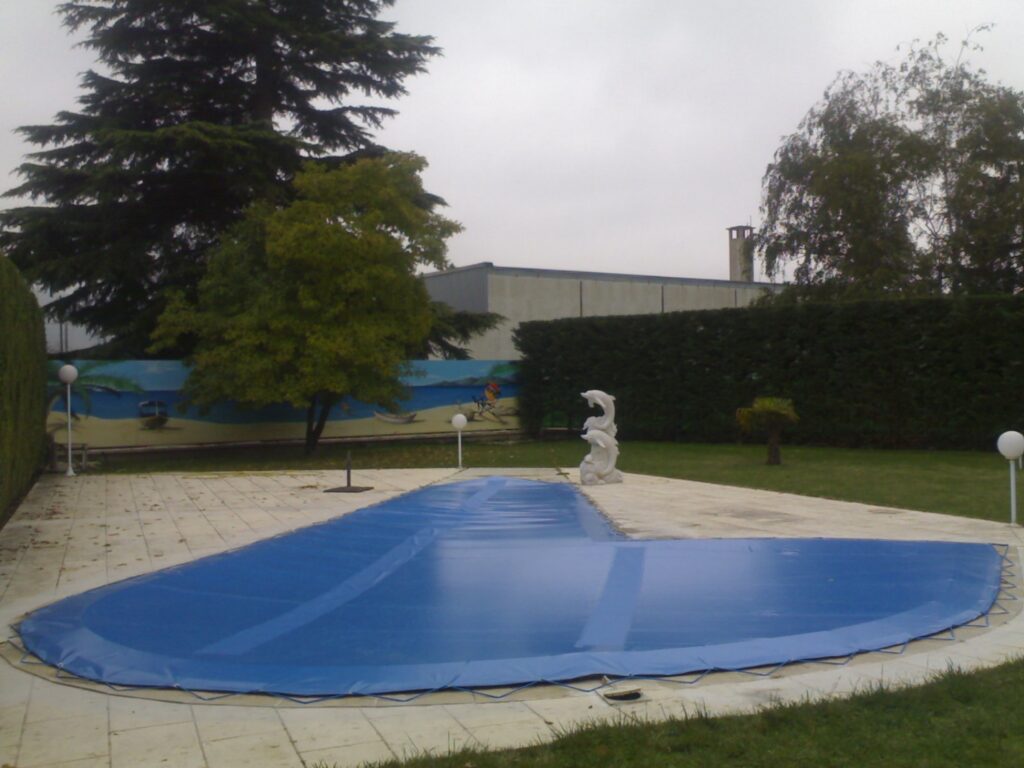 Bâche de piscine d'hivernage